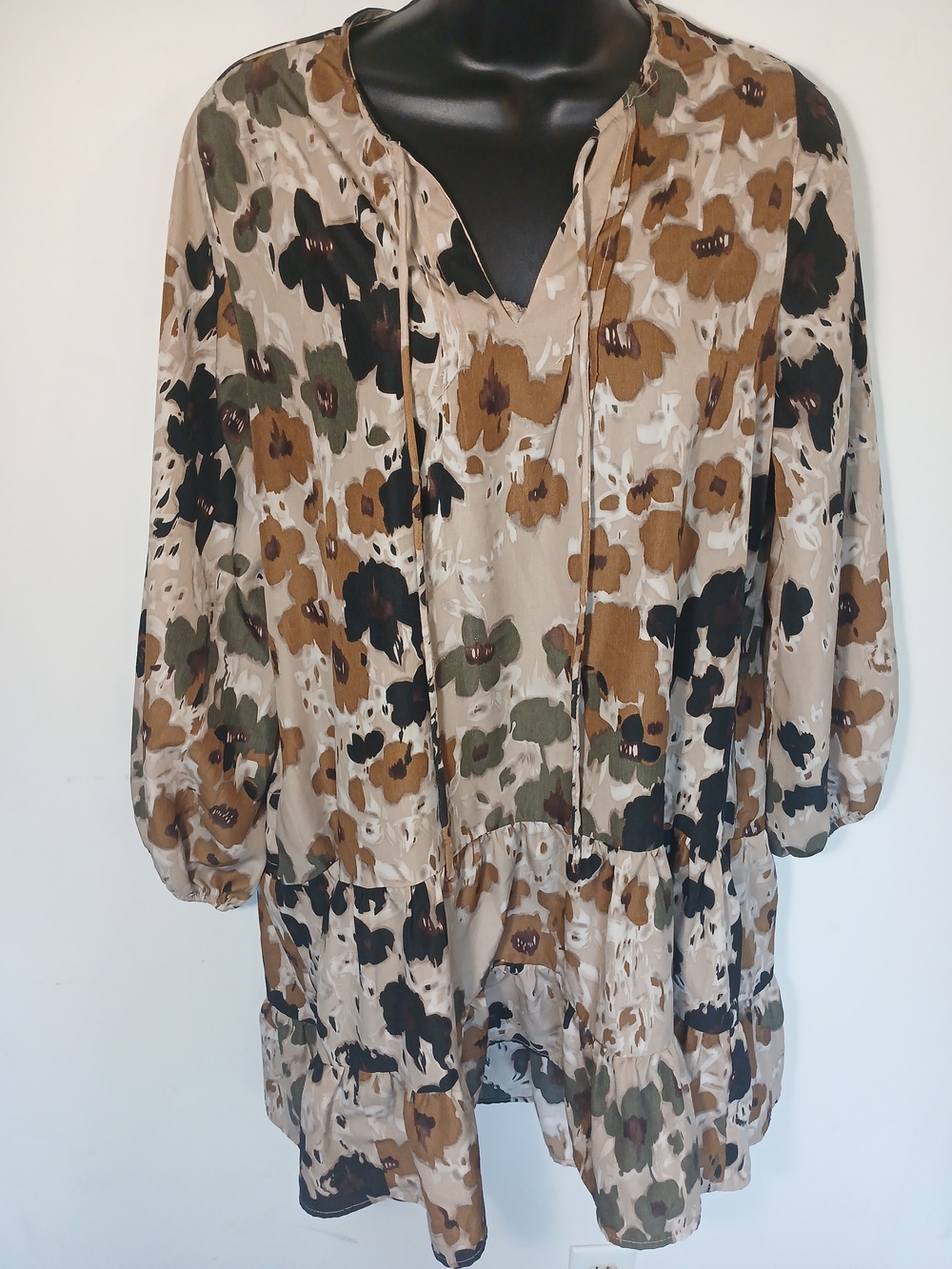 Boho Floral Tiered Long-Sleeve Dress in Beige, Olive & Black - Picture 11 of 12